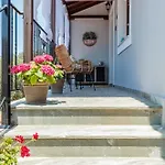 Ninemia 1 Lägenhet *