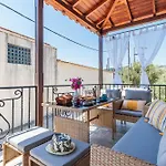 Ninemia 1 * Skopelos stad