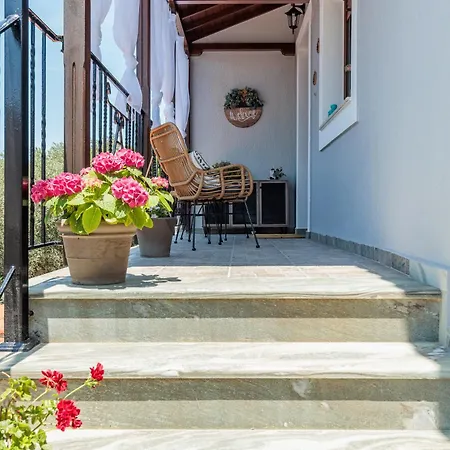 Ninemia 1 Apartment *